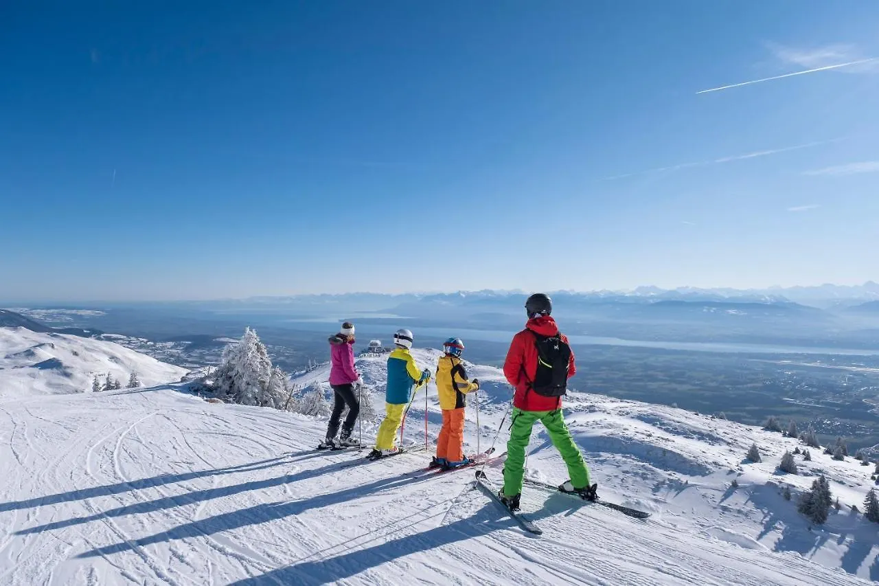 Vvf Les Monts Jura Hotel Lelex Holiday park